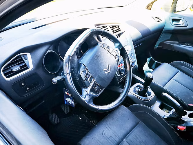 Citroën C4 1.6 VTi 2013, se vende en el estado