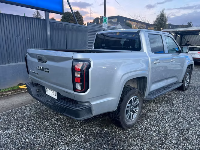 GILDEMEISTER USADOS CAMIONETA JMC GRAND AVENUE 4X4