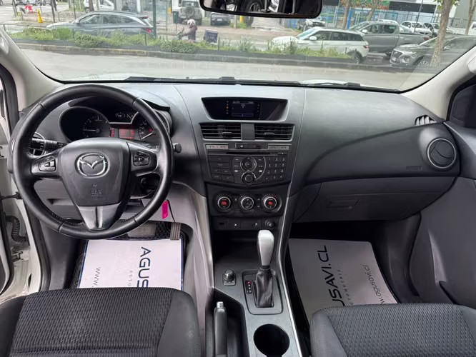 Mazda BT-50 3.2 SDX HIGH DIESEL 4X4 DOB. CAB. 6AT 4P (2021) - Imagen 9
