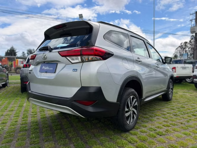 Toyota Rush 1.5 XLI MT 2023 - Imagen 5