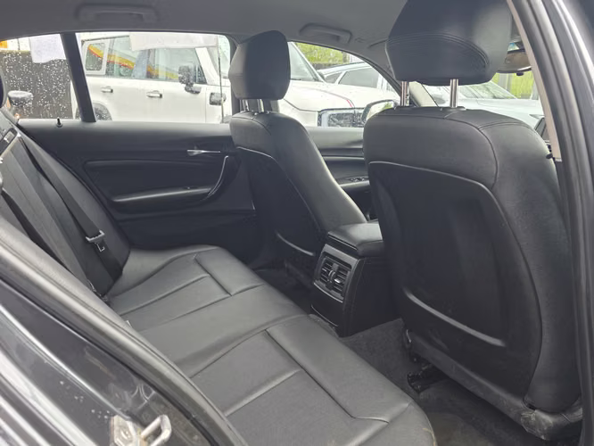 BMW 118I 1.5 AT