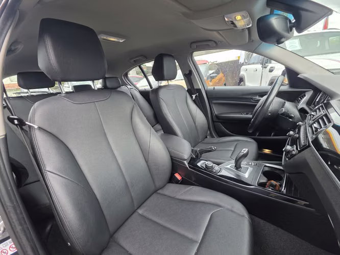 BMW 118I 1.5 AT