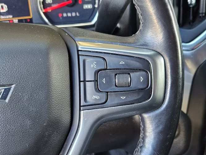 Chevrolet Silverado 5.3 LT TRAILBOSS Z71 4X4 AT 4P	 2022 - Imagen 15