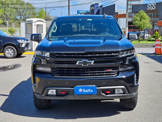 Chevrolet Silverado 5.3 LT TRAILBOSS Z71 4X4 AT 4P	 2022 - Imagen 2