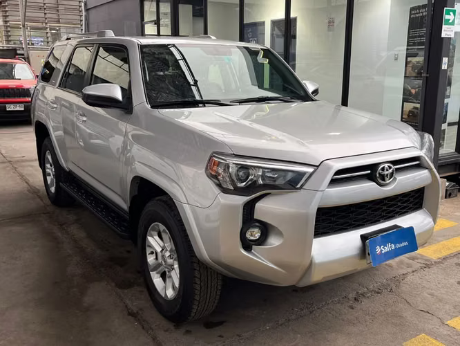 Toyota 4runner  4.0 SR5 CONNECTED AT 4X4 2023 - Imagen 3
