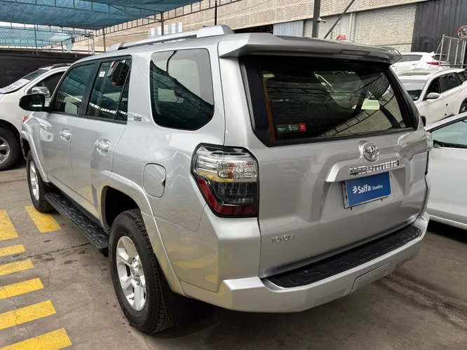 Toyota 4runner  4.0 SR5 CONNECTED AT 4X4 2023 - Imagen 5
