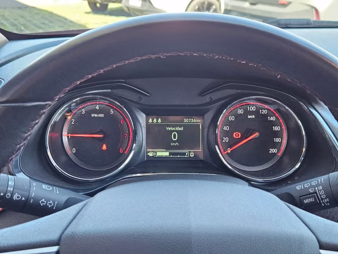 Chevrolet Onix 1.0T RS 4X2 HB MT 5P 2025 - Imagen 14