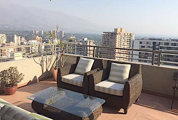 Departamento para inversión en venta piso 22,  gran terraza,  3 dormitorios, 2 baños, Las Condes