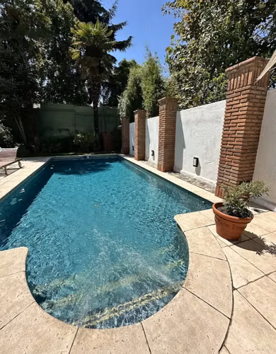 Impecable Casa con Piscina en Las Condes - Imagen 29