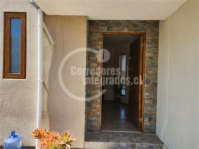 Casa en venta en Quintero - Imagen 2