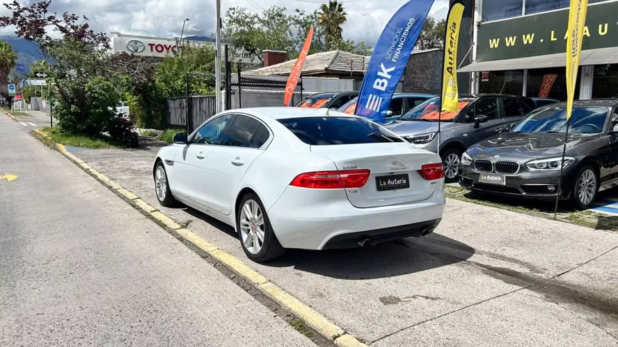 JAGUAR XE 2.0 AUT (2018) - Imagen 4