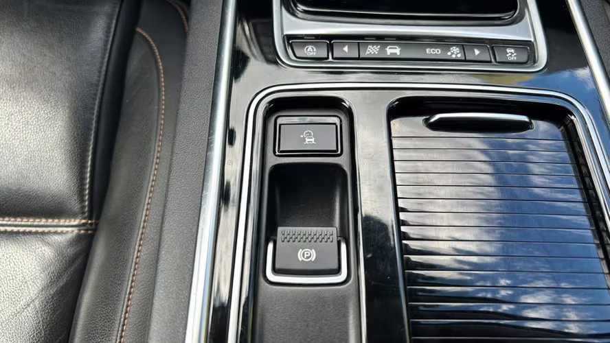 JAGUAR XE 2.0 AUT (2018) - Imagen 16