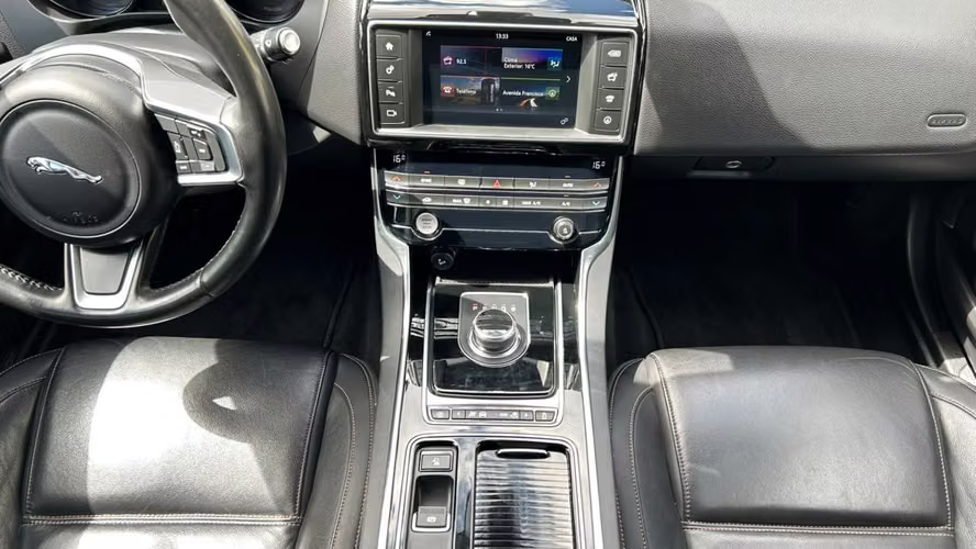 JAGUAR XE 2.0 AUT (2018) - Imagen 15
