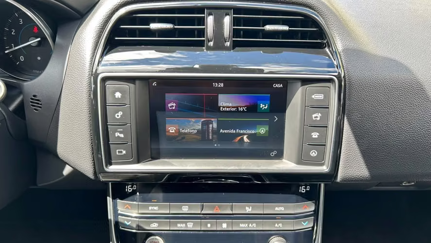 JAGUAR XE 2.0 AUT (2018) - Imagen 10