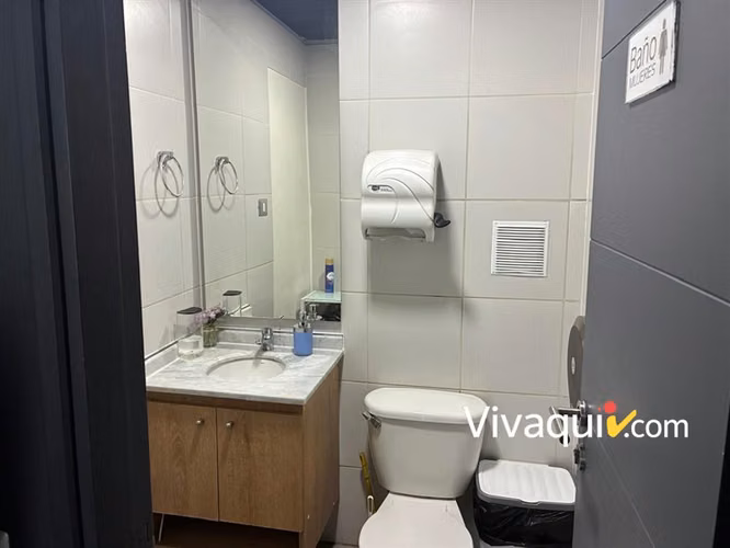 Oficina en arriendo en Lo Barnechea en inmejorable ubicación