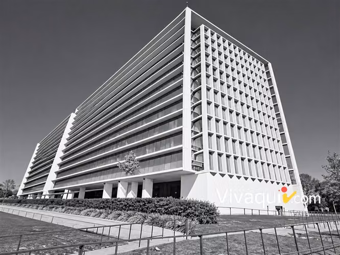 Oficina en arriendo en Lo Barnechea en inmejorable ubicación