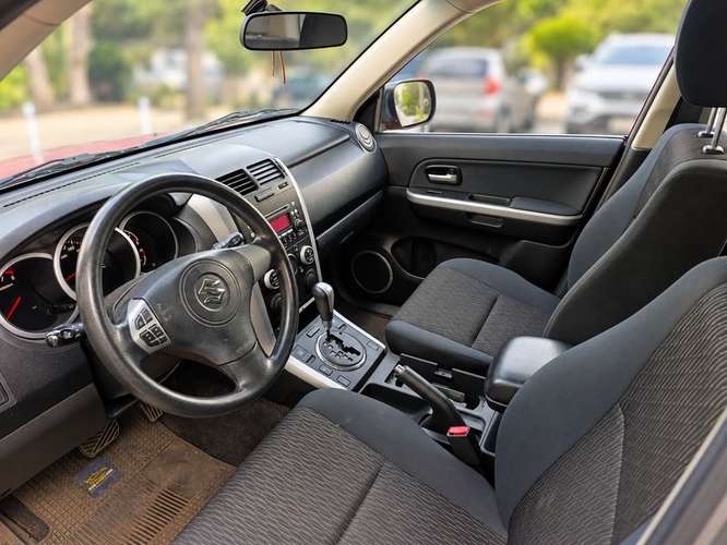 SUZUKI GRAND NOMADE 2.4 AT GLX NAV - 2014 | 4937 - Imagen 11