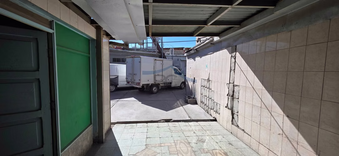 Se arrienda Bodega en sector céntrico. (185344)