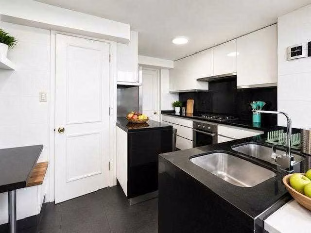 Exclusivo Penthouse Amoblado 3D+Servicio (185360) - Imagen 11