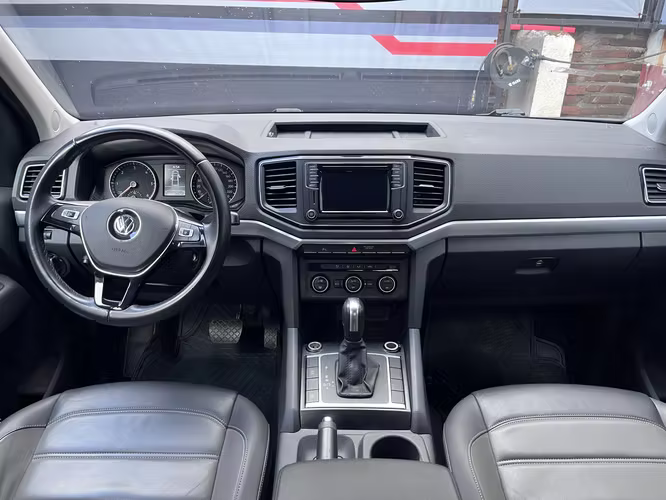 VOLKSWAGEN AMAROK HIGHLINE 4X4 2,0 AUT (PIE DESDE $7.500.000) - Imagen 5