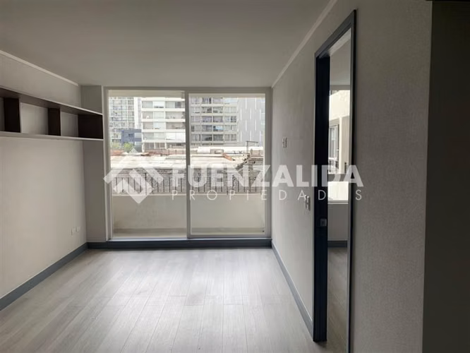 Arriendo Departamento Santiago 1 dormitorio Estacionamiento