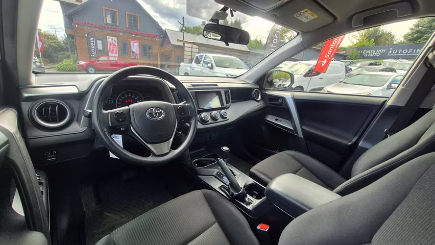 TOYOTA RAV4 AUT 2018 - Imagen 18