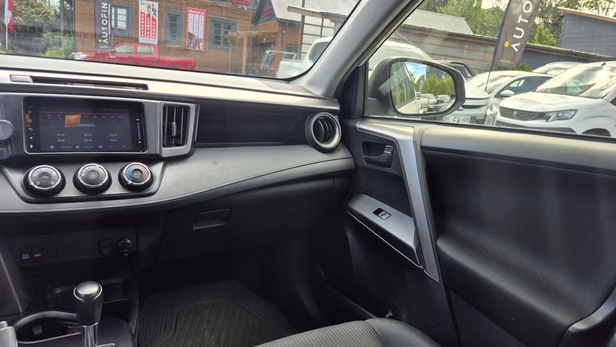 TOYOTA RAV4 AUT 2018 - Imagen 15