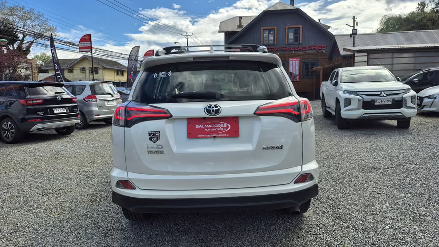TOYOTA RAV4 AUT 2018 - Imagen 5