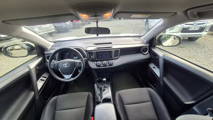 TOYOTA RAV4 AUT 2018 - Imagen 17