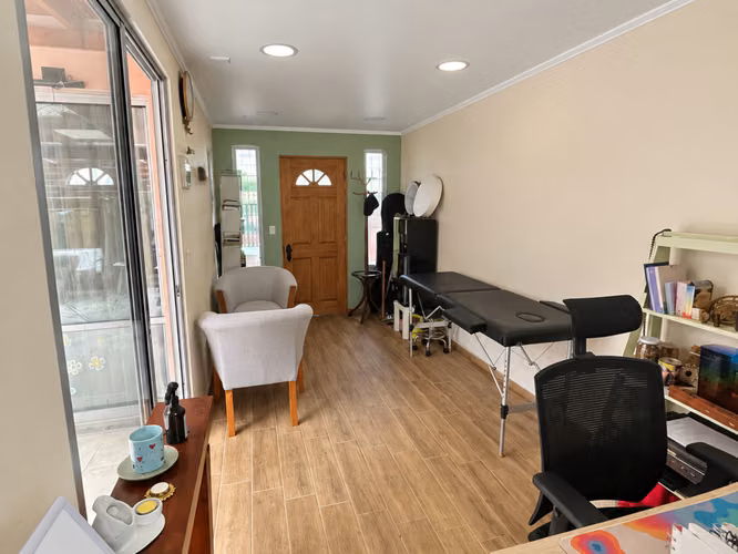 Casa en venta de dos niveles en Rancagua – 2.200 UF - Imagen 3
