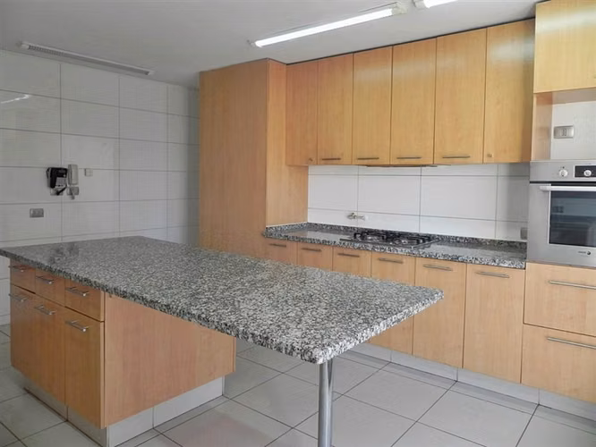 EXCELENTE DEPTO BARRIO EL GOLF, INSUPERABLE VISTA. - Imagen 13
