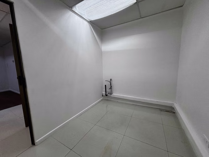Oficinas remodelada para Consulta Dental (185325)