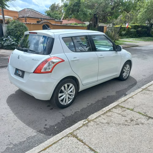 SUZUKI SWIFT AUTOMATICO AÑO 2016 FULL EQUIPO - Imagen 5