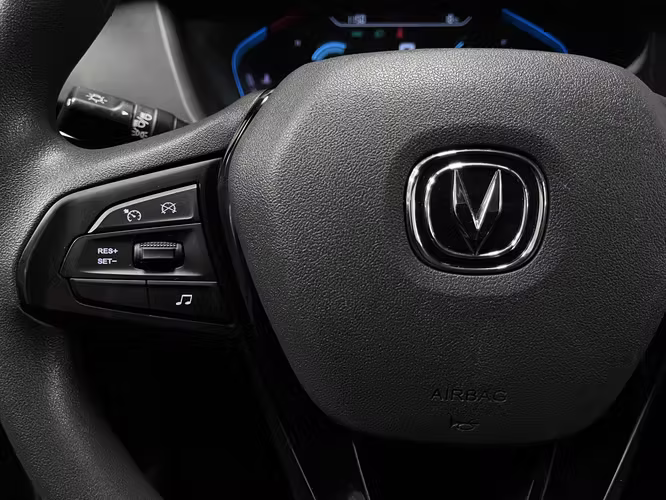 CHANGAN CS15 HB 4X2 1.5 COM - Imagen 18