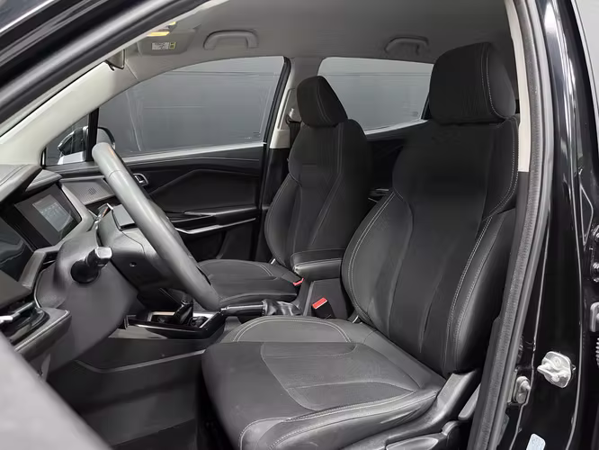 CHANGAN CS15 HB 4X2 1.5 COM - Imagen 11