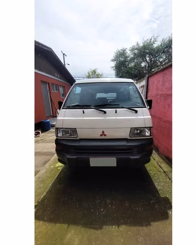 FURGON MITSUBISHI L300