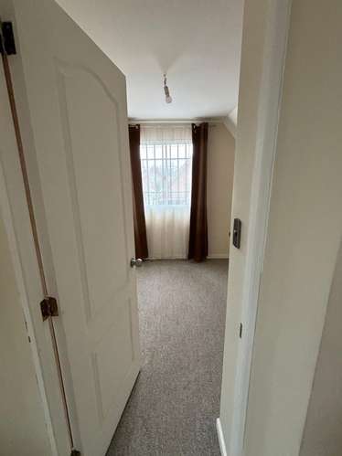 Arriendo Casa V. Los Portones 3H/2B - Linares