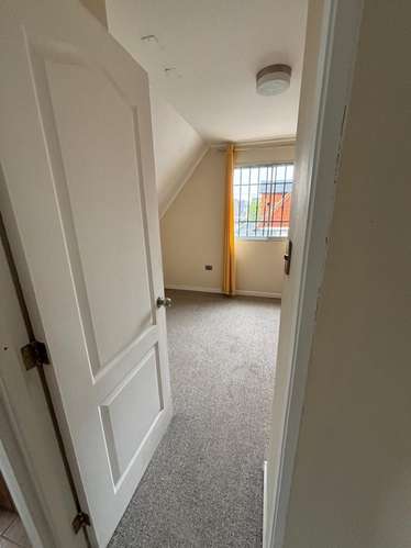 Arriendo Casa V. Los Portones 3H/2B - Linares
