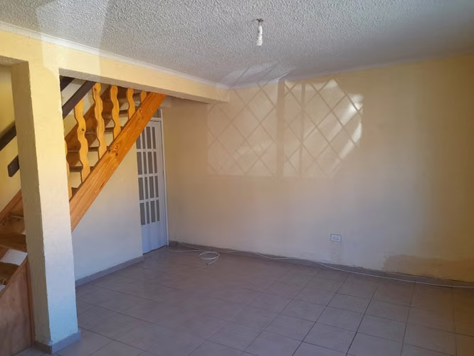 Casa de 2 pisos, 3 D, 1B, Santa Inés - Imagen 4