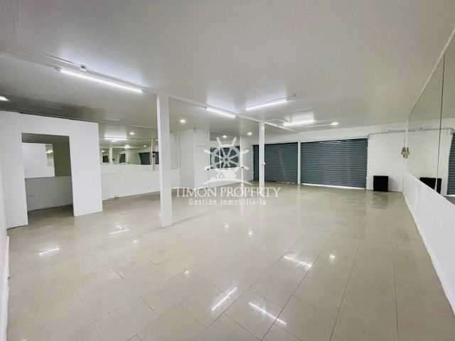 LOCAL COMERCIAL 2 PISOS, 200 m2 / 4 Baños (185397)