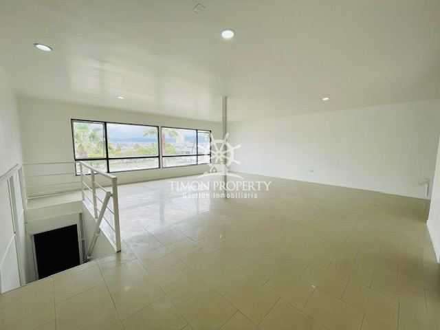 LOCAL COMERCIAL 2 PISOS, 200 m2 / 4 Baños (185397)