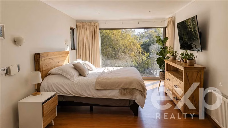Casa en arriendo de 5 dorm. en Lo Barnechea - Imagen 3
