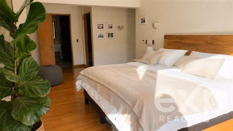 Casa en arriendo de 5 dorm. en Lo Barnechea - Imagen 4