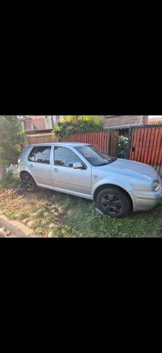 Volkswagen Golf 1.6 año 2004