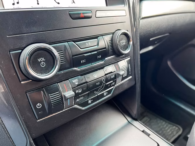 FORD EXPLORER 3.5 XLT 2019 - Imagen 18