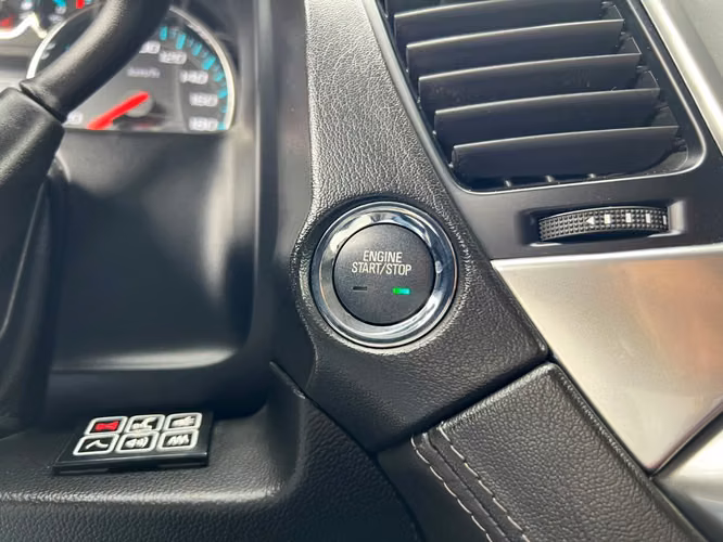 CHEVROLET SUBURBAN LT 5.3 BLINDADA 2021 - Imagen 16