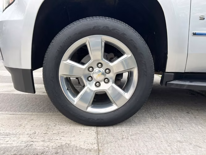 CHEVROLET SUBURBAN LT 5.3 BLINDADA 2021 - Imagen 9