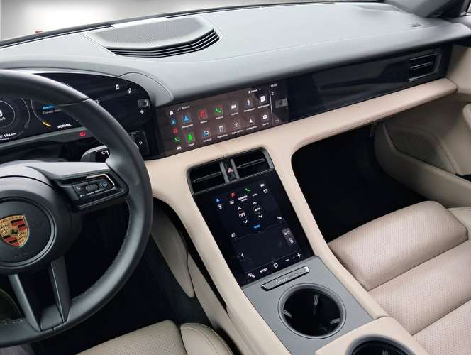 PORSCHE TAYCAN . 2022 - Imagen 9
