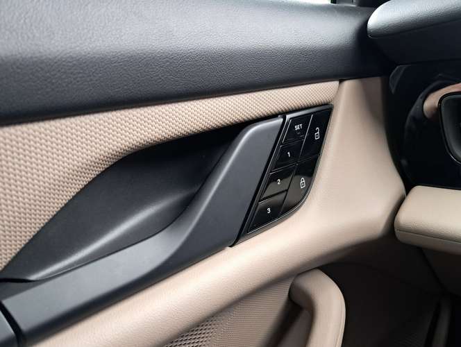 PORSCHE TAYCAN . 2022 - Imagen 13
