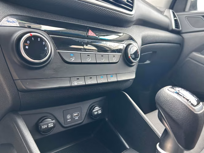 HYUNDAI TUCSON 2.0 MT  2021 - Imagen 18
